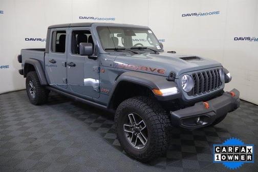 Anvil Clearcoat 2026 Jeep Gladiator Mojave