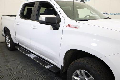 Summit White 2026 Chevrolet Silverado 1500 LT
