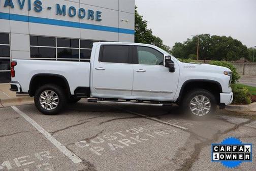 Polar White 2026 Chevrolet Silverado 3500 High Country