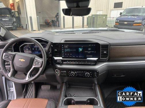 Polar White 2026 Chevrolet Silverado 3500 High Country