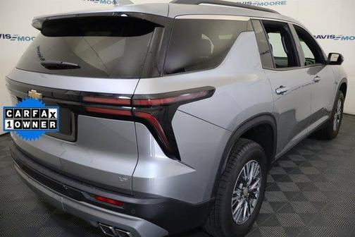 Sterling Gray Metallic 2024 Chevrolet Traverse LT