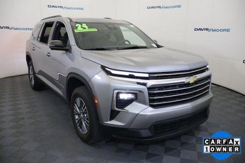 Sterling Gray Metallic 2024 Chevrolet Traverse LT
