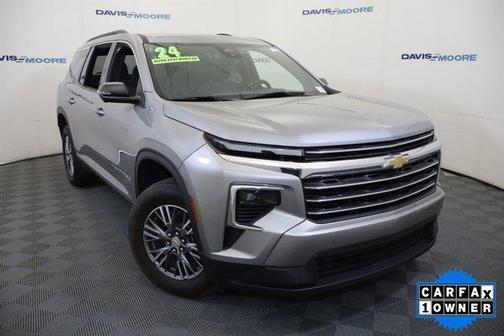 Sterling Gray Metallic 2024 Chevrolet Traverse LT