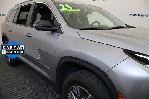 Sterling Gray Metallic 2024 Chevrolet Traverse LT