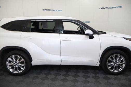 White 2021 Toyota Highlander Limited