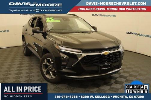 Mosaic Black Metallic 2025 Chevrolet Trax LT