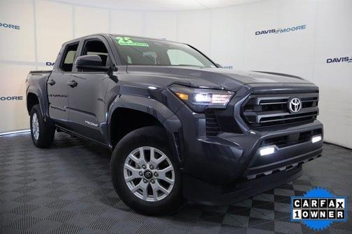 2025 Toyota Tacoma SR