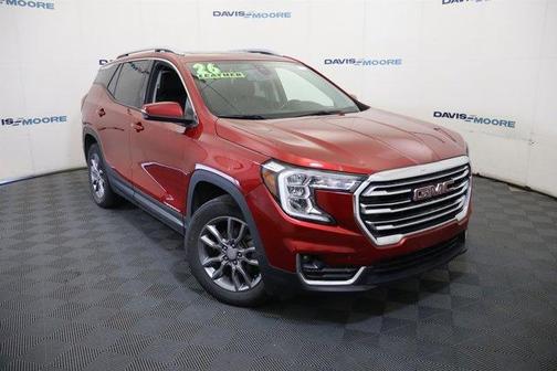 Cayenne Red Tintcoat 2022 GMC Terrain SLT