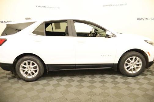 Summit White 2023 Chevrolet Equinox 2LT