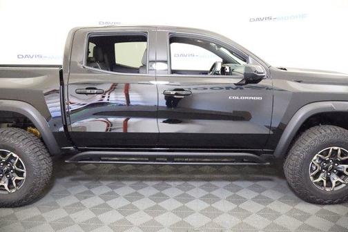 Black 2026 Chevrolet Colorado ZR2