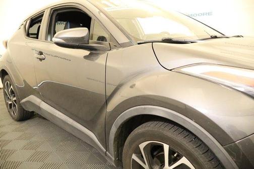 Gray 2018 Toyota C-HR XLE
