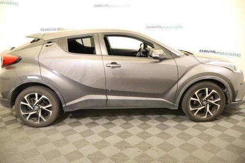 Gray 2018 Toyota C-HR XLE