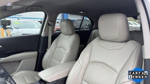 Radiant Silver Metallic 2020 Cadillac XT4 Premium Luxury