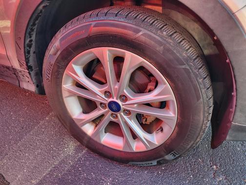 2017 Ford Escape SE