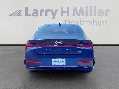2025 Hyundai ELANTRA HEV Limited
