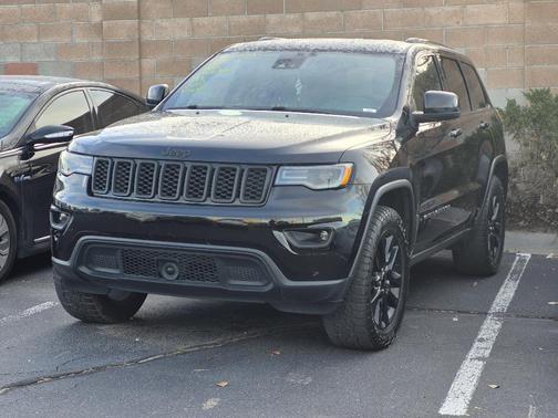 2020 Jeep Grand Cherokee Laredo E