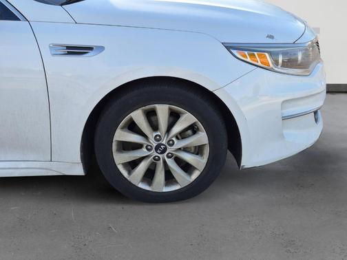 Snow White Pearl 2016 Kia Optima EX