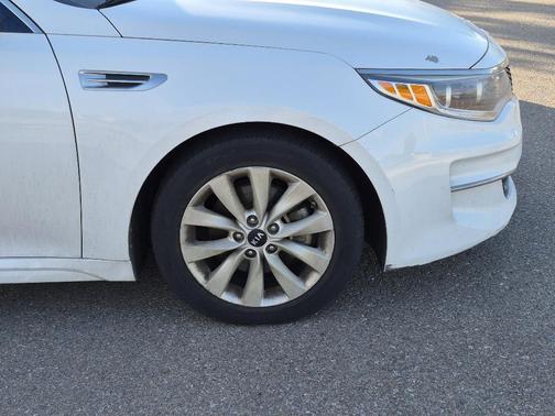 Snow White Pearl 2016 Kia Optima EX