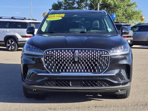 Black Metallic 2025 Lincoln Aviator Premiere