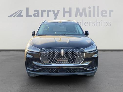 Black Metallic 2025 Lincoln Aviator Premiere