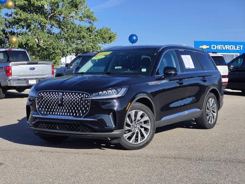 Black Metallic 2025 Lincoln Aviator Premiere