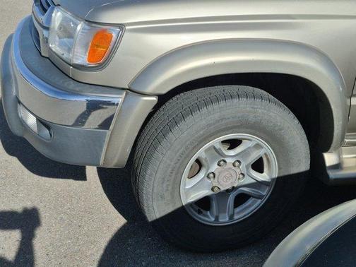 2002 Toyota 4Runner SR5