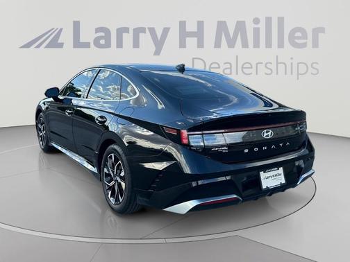 Onyx Black 2024 Hyundai SONATA SEL