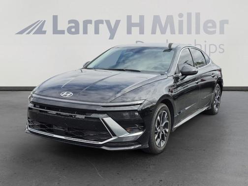 Onyx Black 2024 Hyundai SONATA SEL