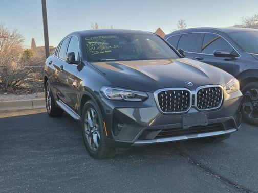 2023 BMW X4 xDrive30i