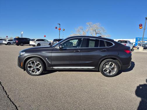 2023 BMW X4 xDrive30i