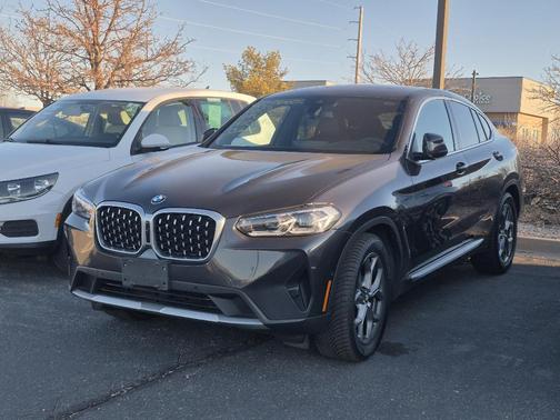 2023 BMW X4 xDrive30i