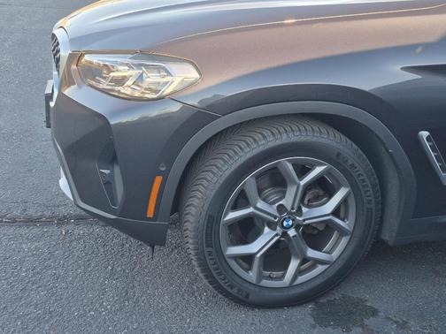 2023 BMW X4 xDrive30i