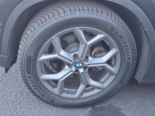 2023 BMW X4 xDrive30i