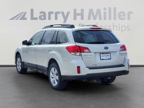 2010 Subaru Outback 2.5i Premium