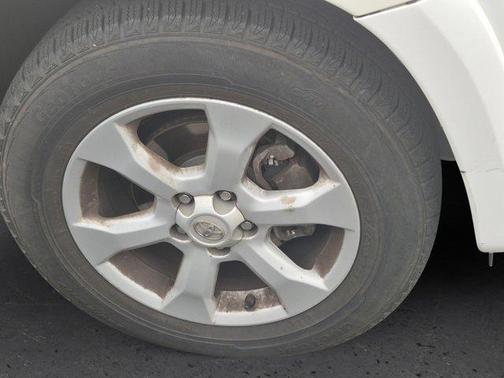 Blizzard Pearl 2012 Toyota RAV4 Limited