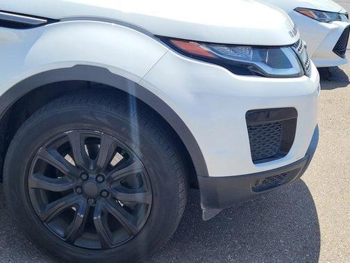 Fuji White 2019 Land Rover Range Rover Evoque SE