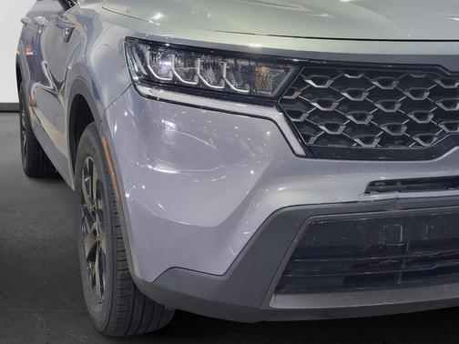 Everlasting Silver 2022 Kia Sorento X-Line S