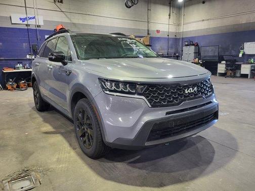 Everlasting Silver 2022 Kia Sorento X-Line S
