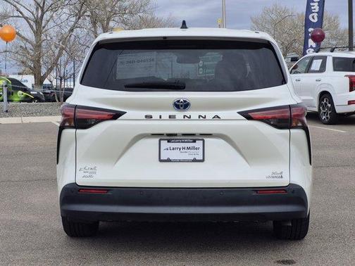 2021 Toyota Sienna XLE
