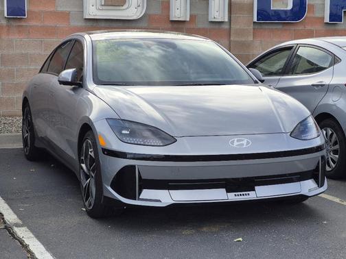 2025 Hyundai IONIQ 6 Limited