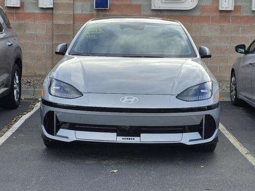 2025 Hyundai IONIQ 6 Limited