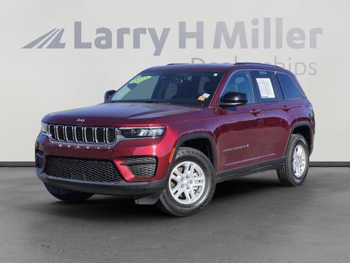Velvet Red Pearlcoat 2023 Jeep Grand Cherokee Laredo
