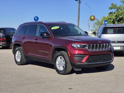 Velvet Red Pearlcoat 2023 Jeep Grand Cherokee Laredo