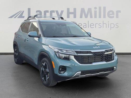 Blue 2024 Kia Seltos EX