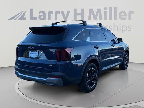 Midnight Black 2024 Kia Sorento S