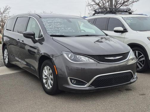 2018 Chrysler Pacifica Touring Plus