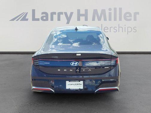 2025 Hyundai SONATA Hybrid SEL