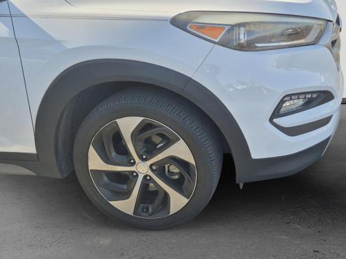 2017 Hyundai TUCSON Sport