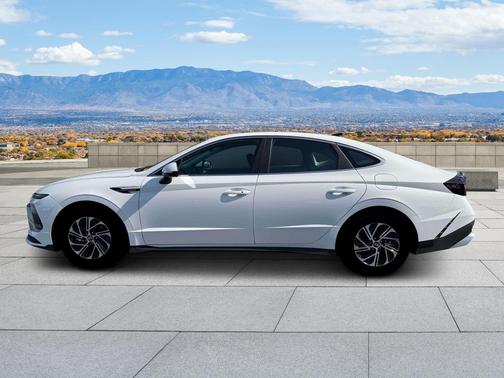 2026 Hyundai SONATA Hybrid Blue