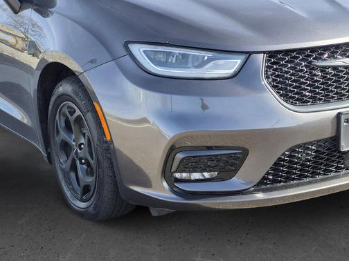 2021 Chrysler Pacifica Hybrid Touring L